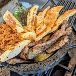 Taquería El Molcajete