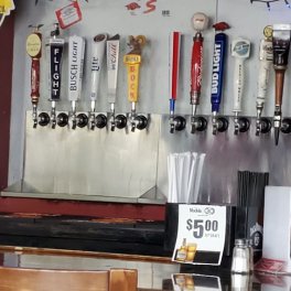 Foghorn's Wings Burgers & More