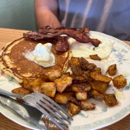 The Farmer's Table Cafe