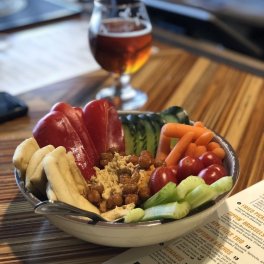 Uptown Kitchen + Taphouse