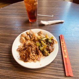 Hunan Manor Chinese Restaurant