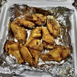 Foghorn's Wings