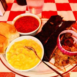 Smokin' Joe's Ribhouse