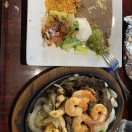 Mariachi's Grill & Cantina